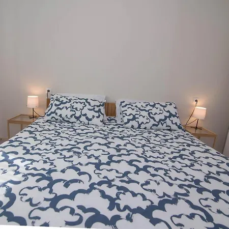 Ivana C6 Apartment *