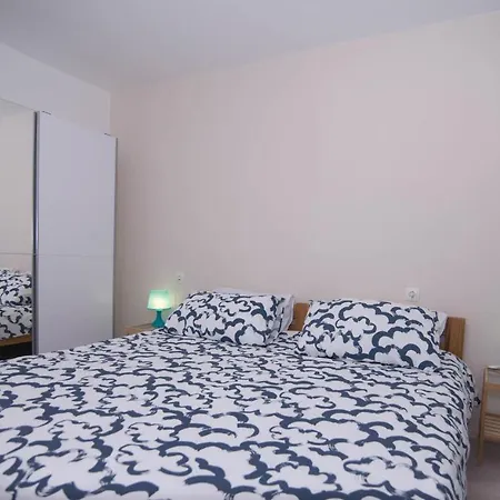 Apartment Ivana C6 *