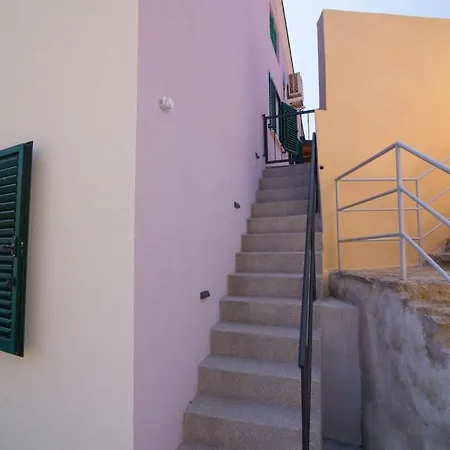 Ivana C6 Apartment *