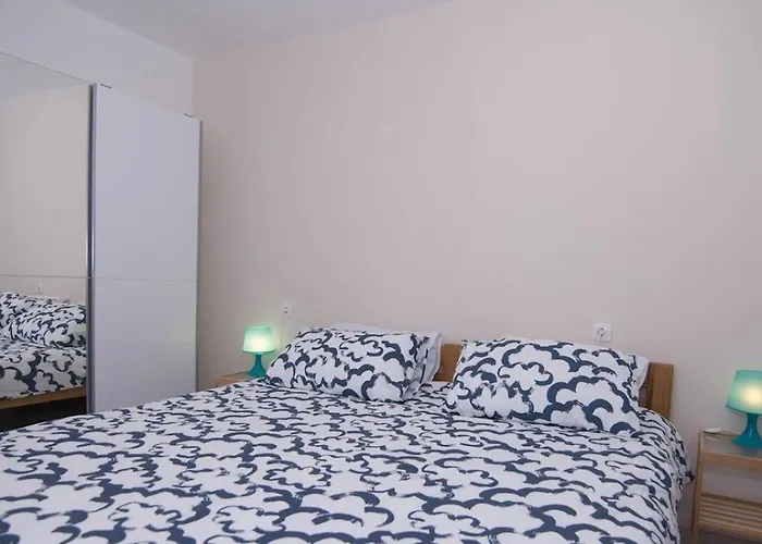 Apartment Ivana C6 *